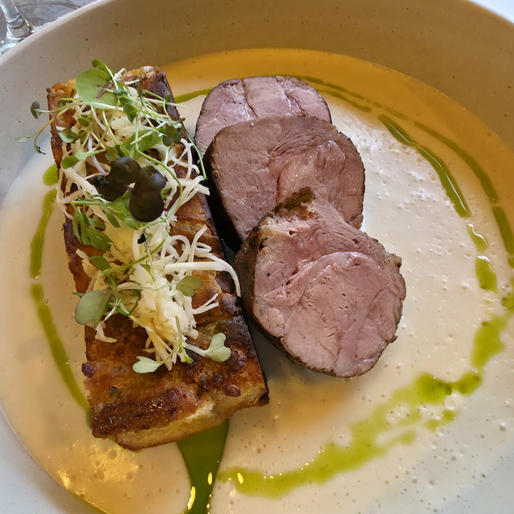 Restaurant image